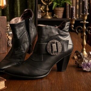 🇫🇷 Vintage France Mode Leather Ankle Boots 90s Pointed Toe Buckle Shootie 37